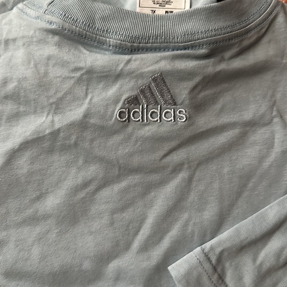 NWT • adidas • logo t-shirt - Picture 5 of 12